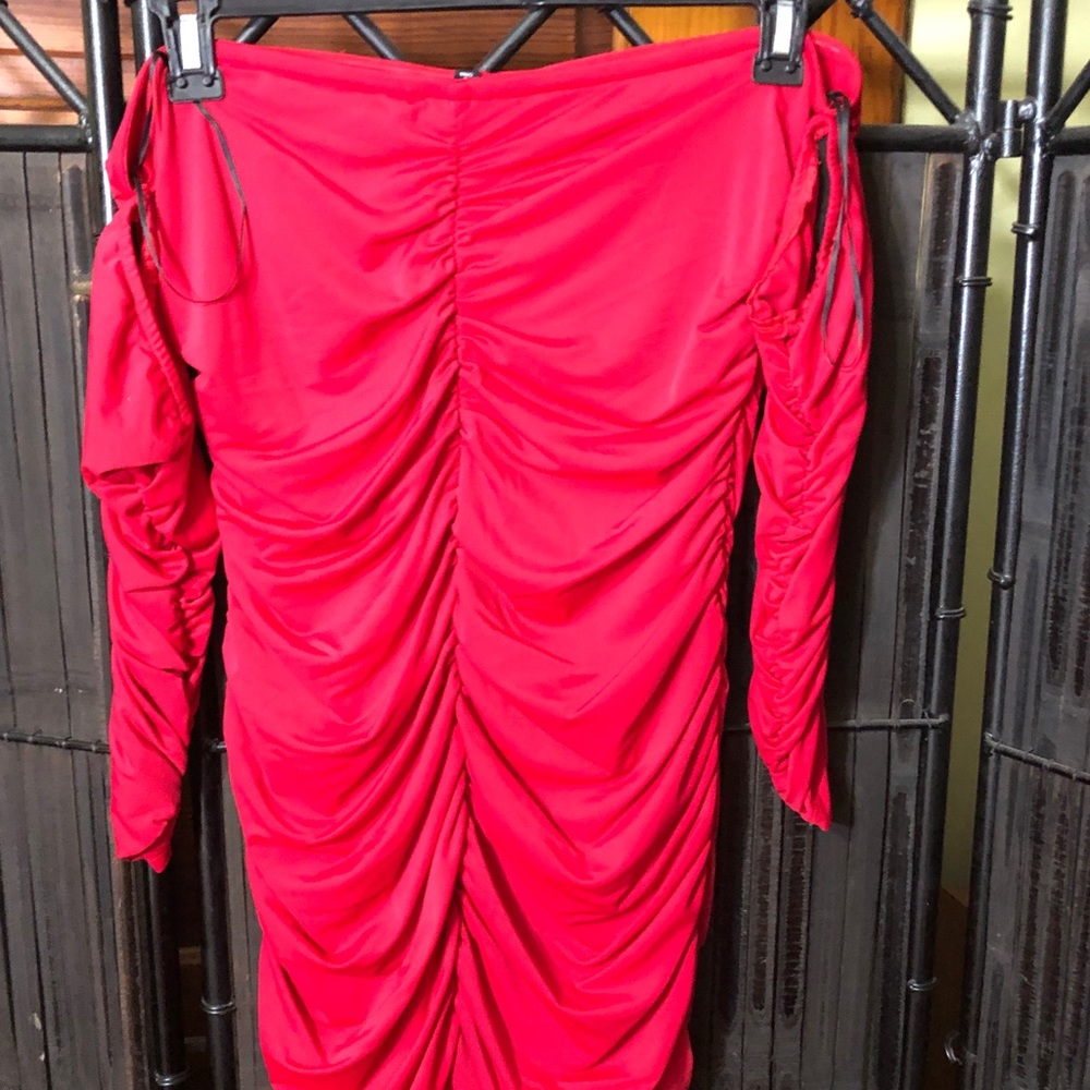 FashionNova Red bare shoulder mini cocktail dress